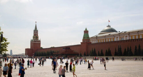 Москвичей предупредили об опасном ультрафиолетовом излучении в ближайшие два дня